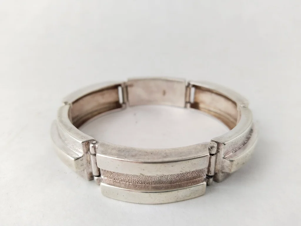 Men's Silver Bracelet Crafted By A Member Of The National 1