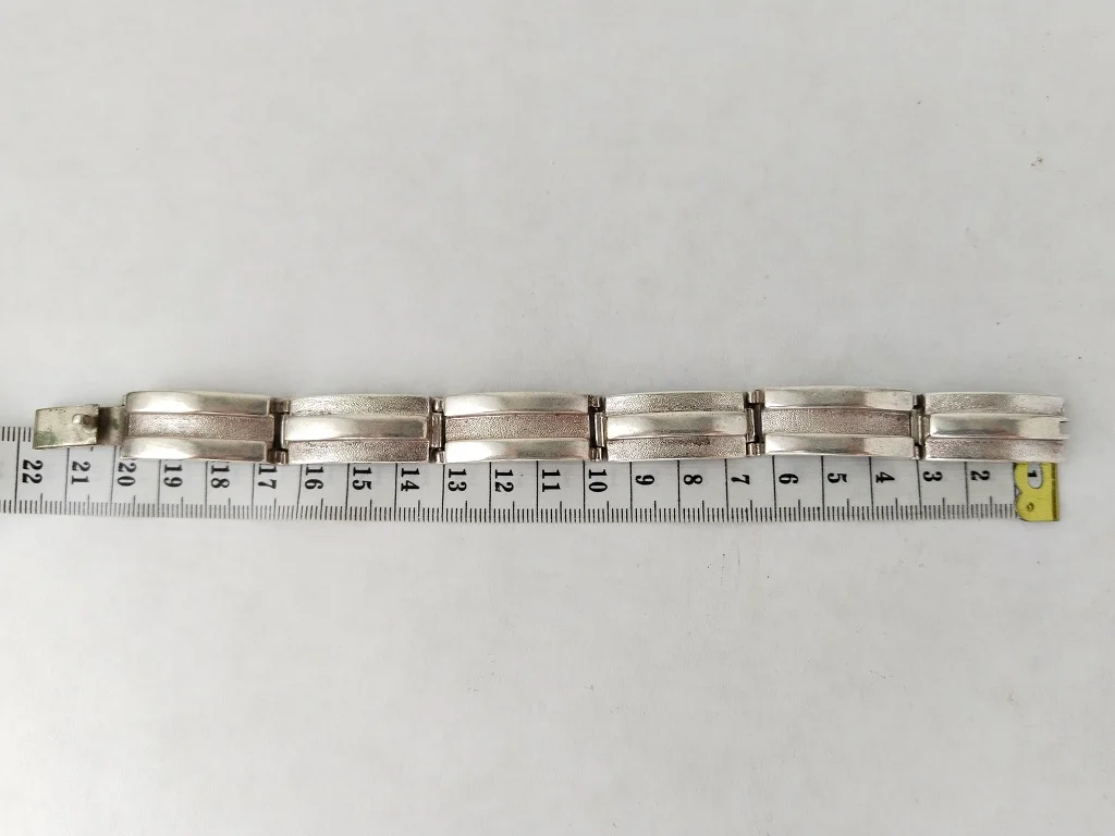 Men's Silver Bracelet Crafted By A Member Of The National 12