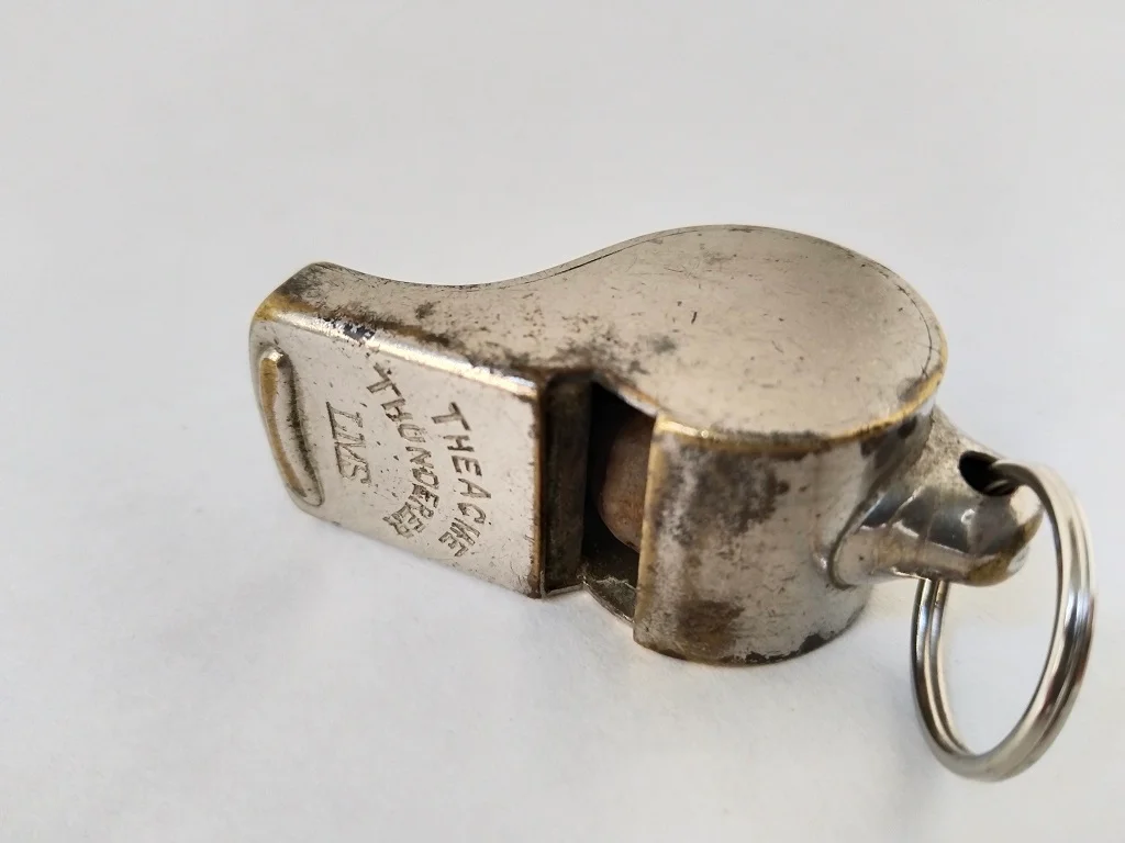 The ACME Thunderer Whistle Pfeife No 58 LMS Railway Made In 8