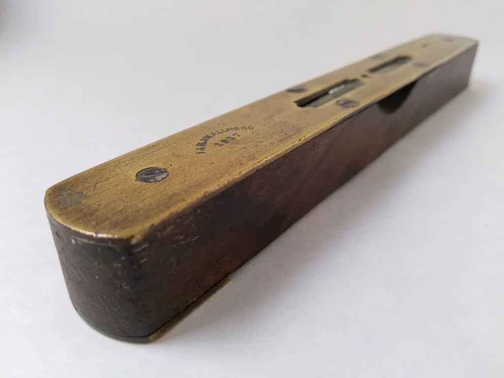 Wasserwaage Geist Ebene I&D Smallwood Birmingham aus Holz und Messing Zimmerei Werkzeug Antike Werkzeug 1917