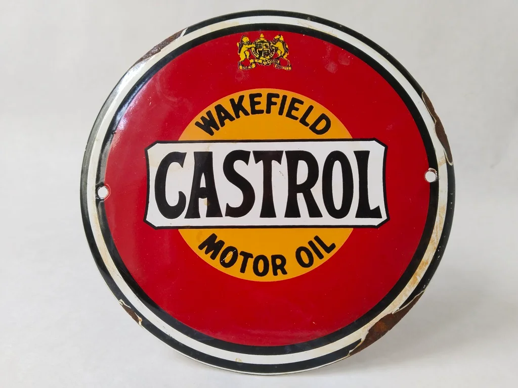 Das Wakefield Castrol Motor Oil-Logo, ein historisches Symbol für Hochleistungsschmierstoffe im Motorsport und der Luftfahrt.