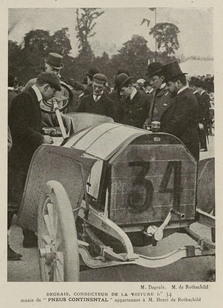 M. Degrais, driver of car No. 34, equipped with Continental tires, owned by M. Henri de Rothschild.