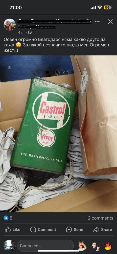 Ein Facebook-Post eines zufriedenen Freundes, der den geschenkten Vintage Castrol Ölkanister zeigt. Der Post lautet: Übersetzung: Außer einem riesigen Dankeschön habe ich nichts weiter zu sagen. Für manche mag es unbedeutend sein, aber für mich ist es eine große Geste.