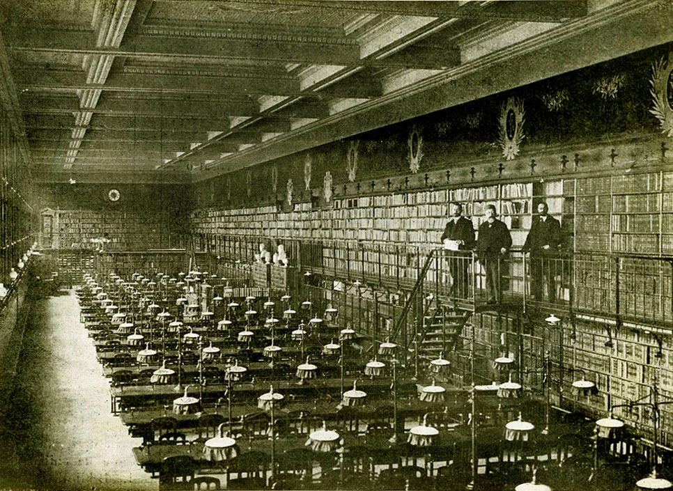 The halls of the Paris Faculty of Medicine's library, now part of Sorbonne University, the reading room in 1908.