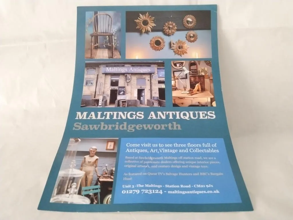 Broschüre von Maltings Antiques in Sawbridgeworth, die ihre einzigartige Sammlung von Antiquitäten, Kunst, Vintage und Sammlerstücken zeigt.