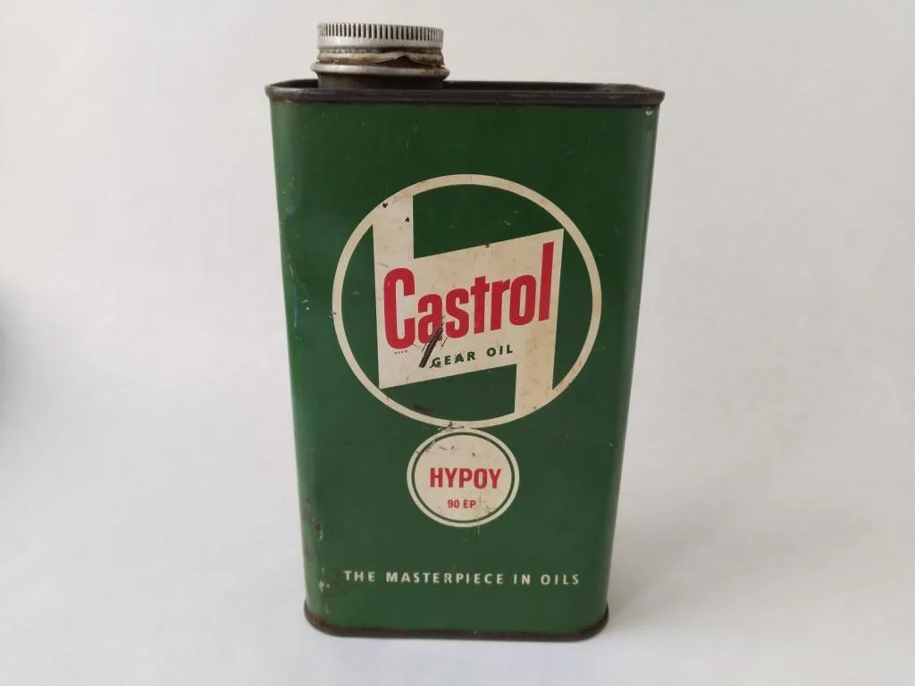 Vintage Castrol Getriebeölkanister aus den 1960ern, ein wertvoller Fund vom Brighton Flohmarkt.